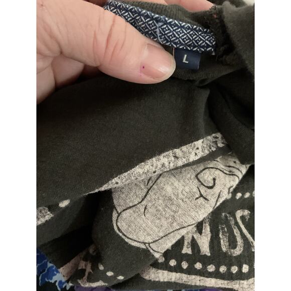 Jack & Jones Size Large Fitted Athletic Tee - Picture 3 of 13